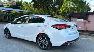 Xe Kia Cerato 1.6 MT 2017