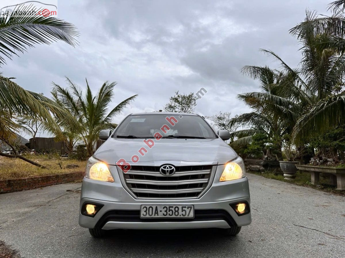 Toyota Innova 2.0E 2014