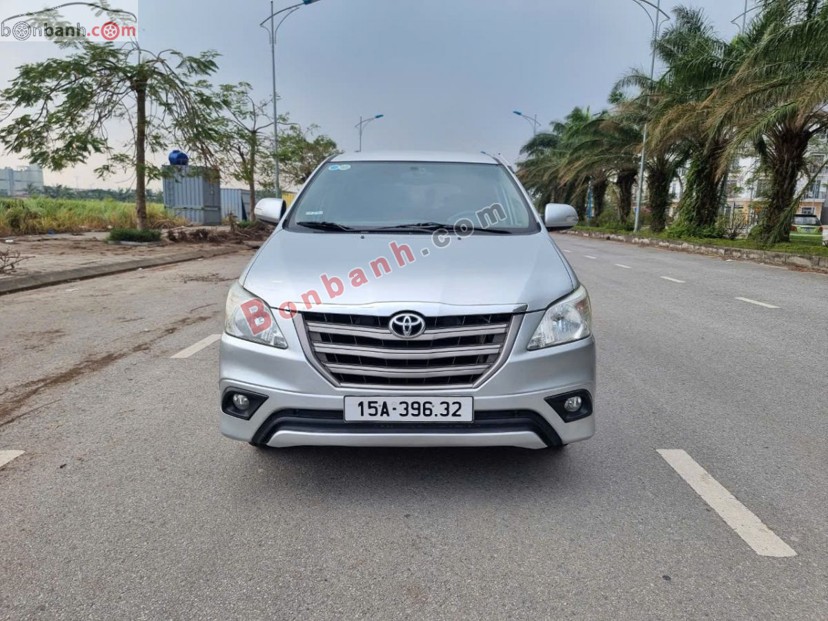 Toyota Innova 2.0E 2015