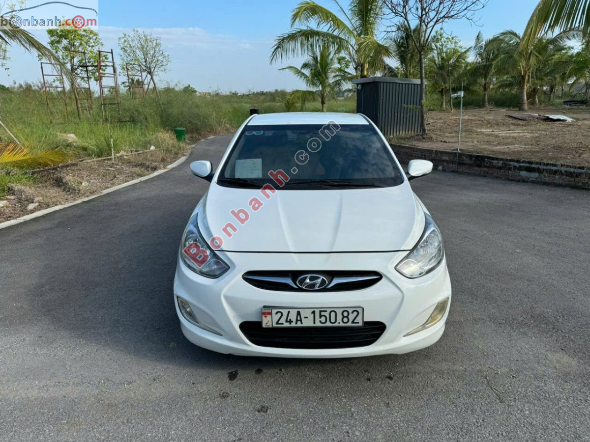 Hyundai Accent 1.4 AT 2011