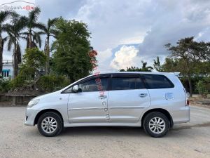 Xe Toyota Innova G 2012