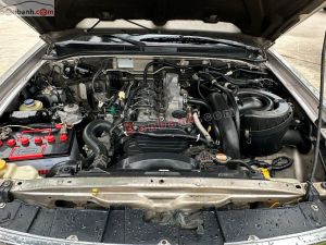 Xe Ford Everest 2.5L 4x2 AT 2011