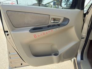 Xe Toyota Innova 2.0E 2016