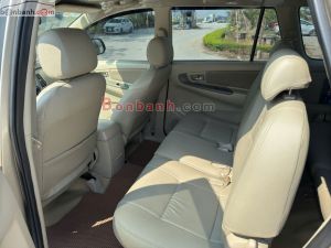 Xe Toyota Innova 2.0E 2016