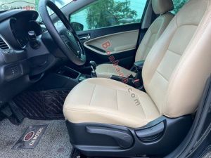 Xe Kia Cerato 1.6 MT 2017