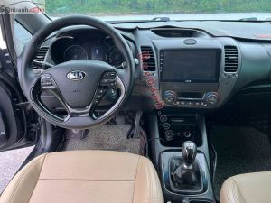 Xe Kia Cerato 1.6 MT 2017