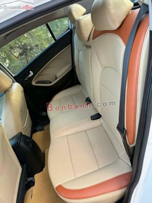 Xe Kia Cerato 2.0 AT 2016