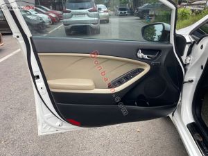 Xe Kia Cerato 2.0 AT 2018