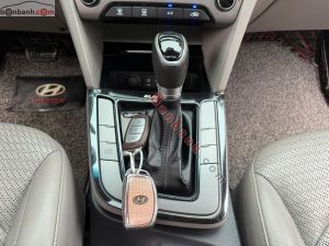 Xe Hyundai Elantra 1.6 AT 2016