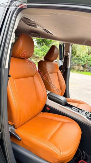 Xe Toyota Veloz Cross Top 1.5 CVT 2022